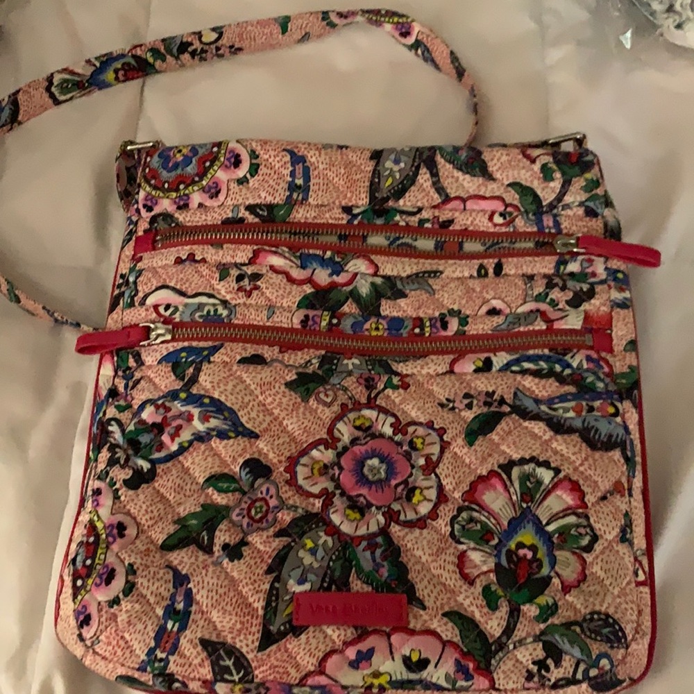 Vera Bradley floral crossbody